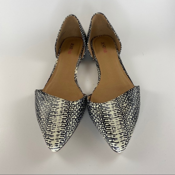JustFab Flats - Picture 2 of 7